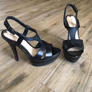 Gianni Bini black platform heels size 7